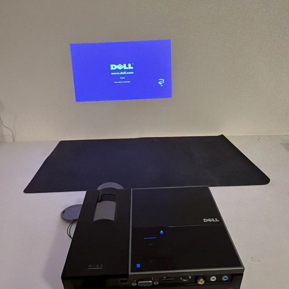 Dell M410HD DLP Projector 2000 Lumens WXGA 1280x800 HDMI Portable Tested